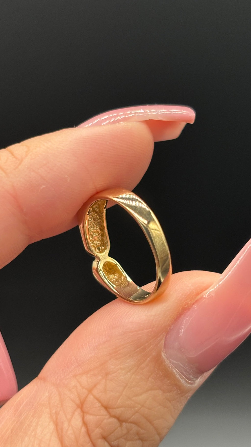 Back of 10k solid gold slim rectangle signet ring band showing condition