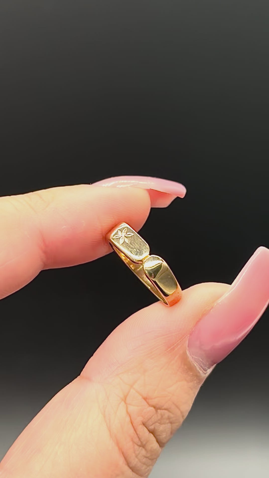 10k solid gold slim rectangle signet ring moving side to side